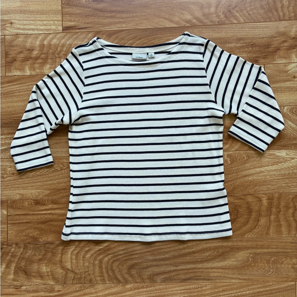 L.L. Bean Women's Navy and Cream Striped Top with  3/4 length Sleeves